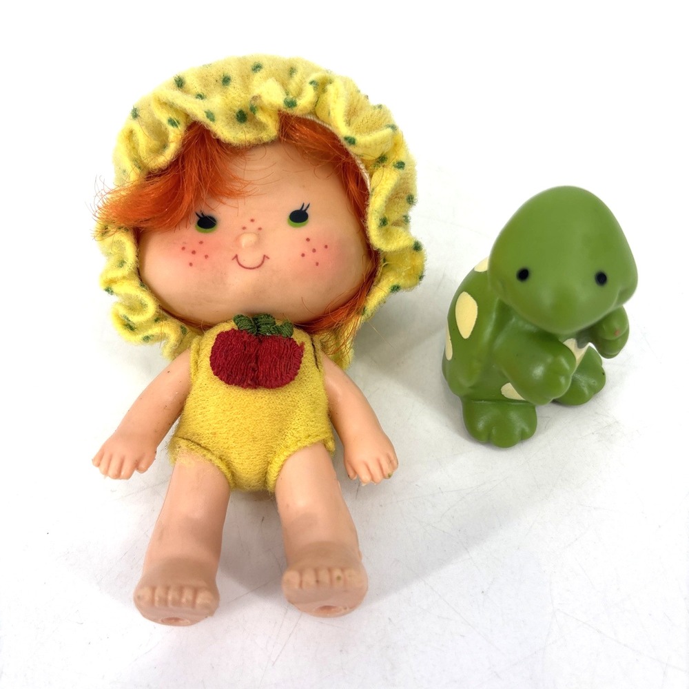 1980s Kenner Strawberry Shortcake Doll Apple Dumplin' & Pet-Tea-time Turtle